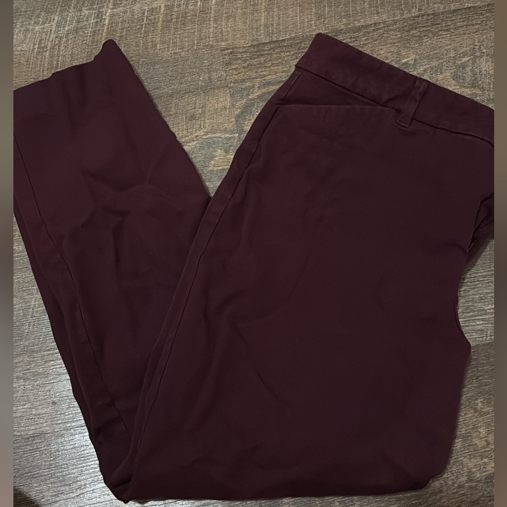 Old Navy Women's Burgundy Skinny Pants
